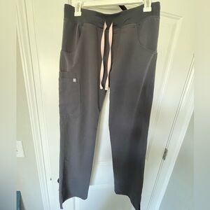 FIGS scrub pants M